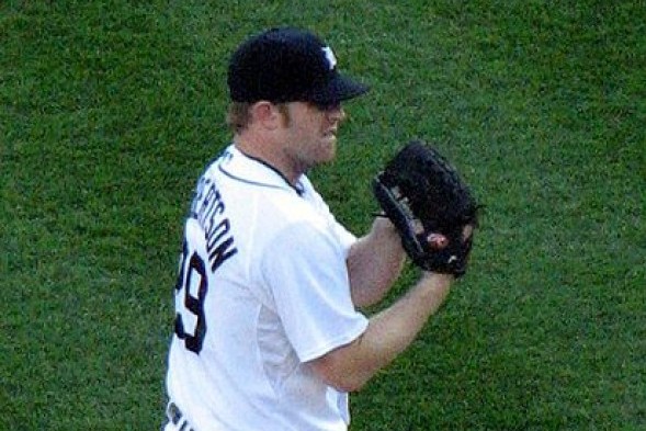 413px-Nate_Robertson